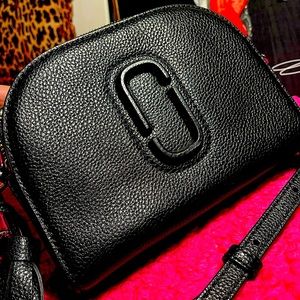 ❌SOLD❌MARC JACOBS SHUTTER SHOT CROSSBODY